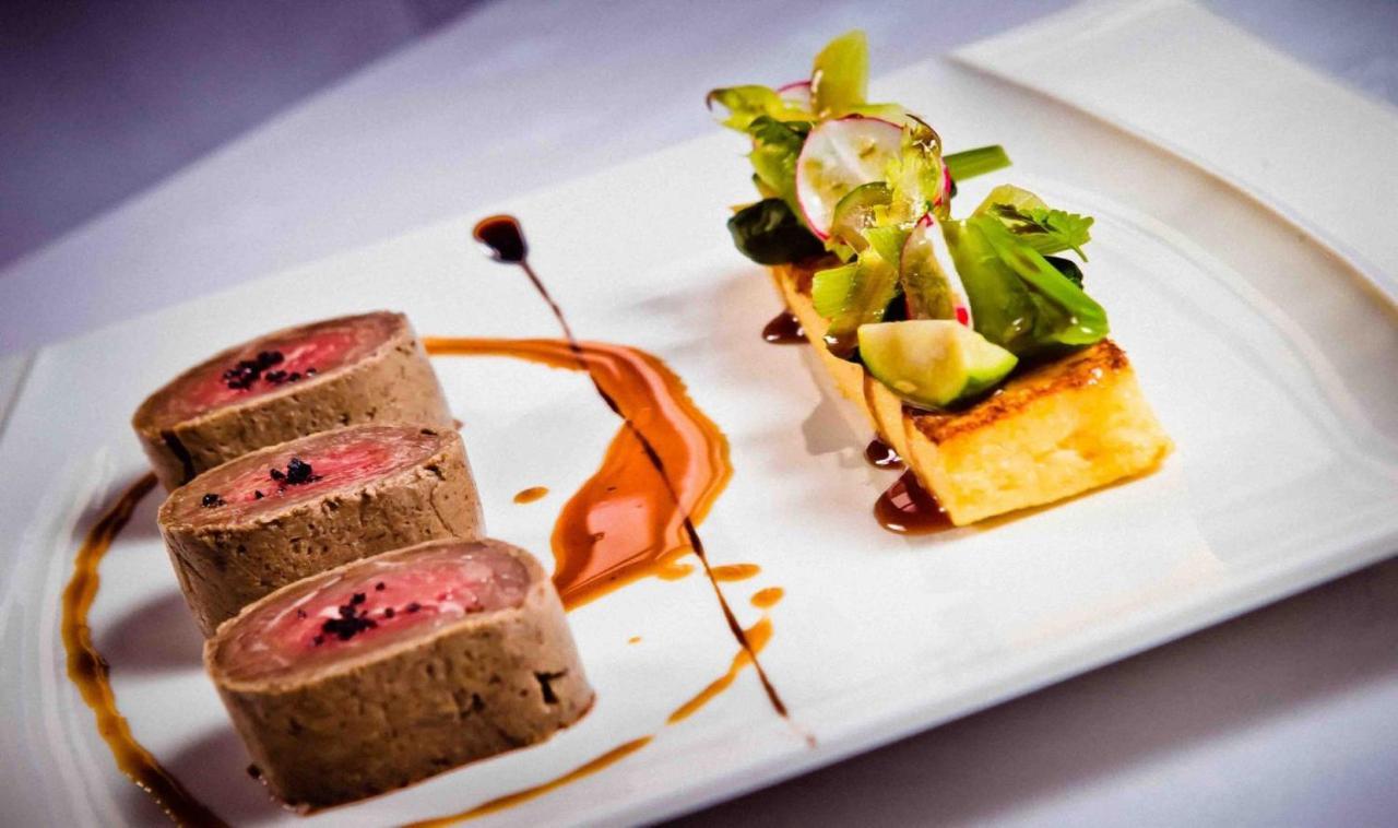 Logis Hotel-Restaurant Saint Romain Anse Eksteriør billede