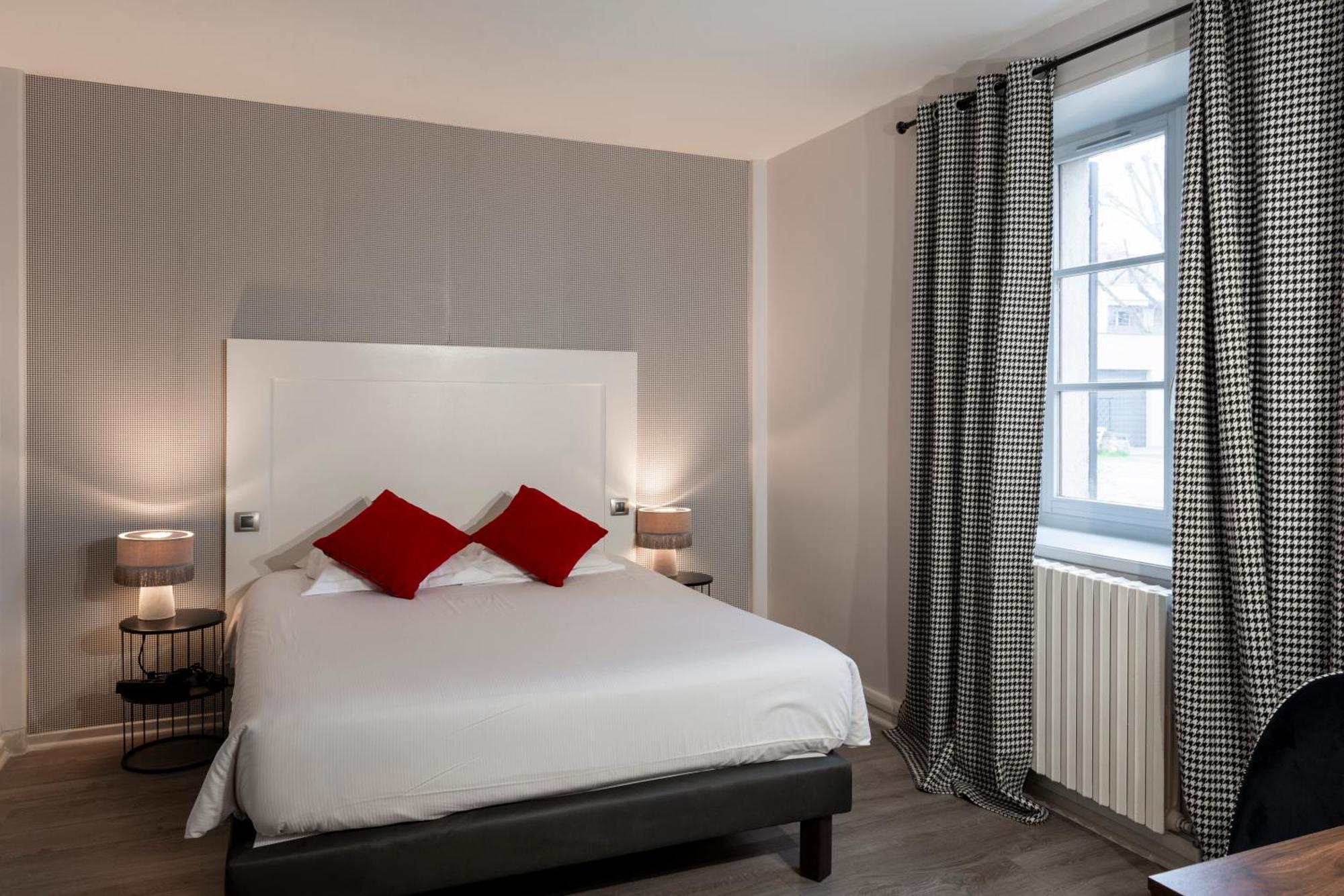 Logis Hotel-Restaurant Saint Romain Anse Værelse billede